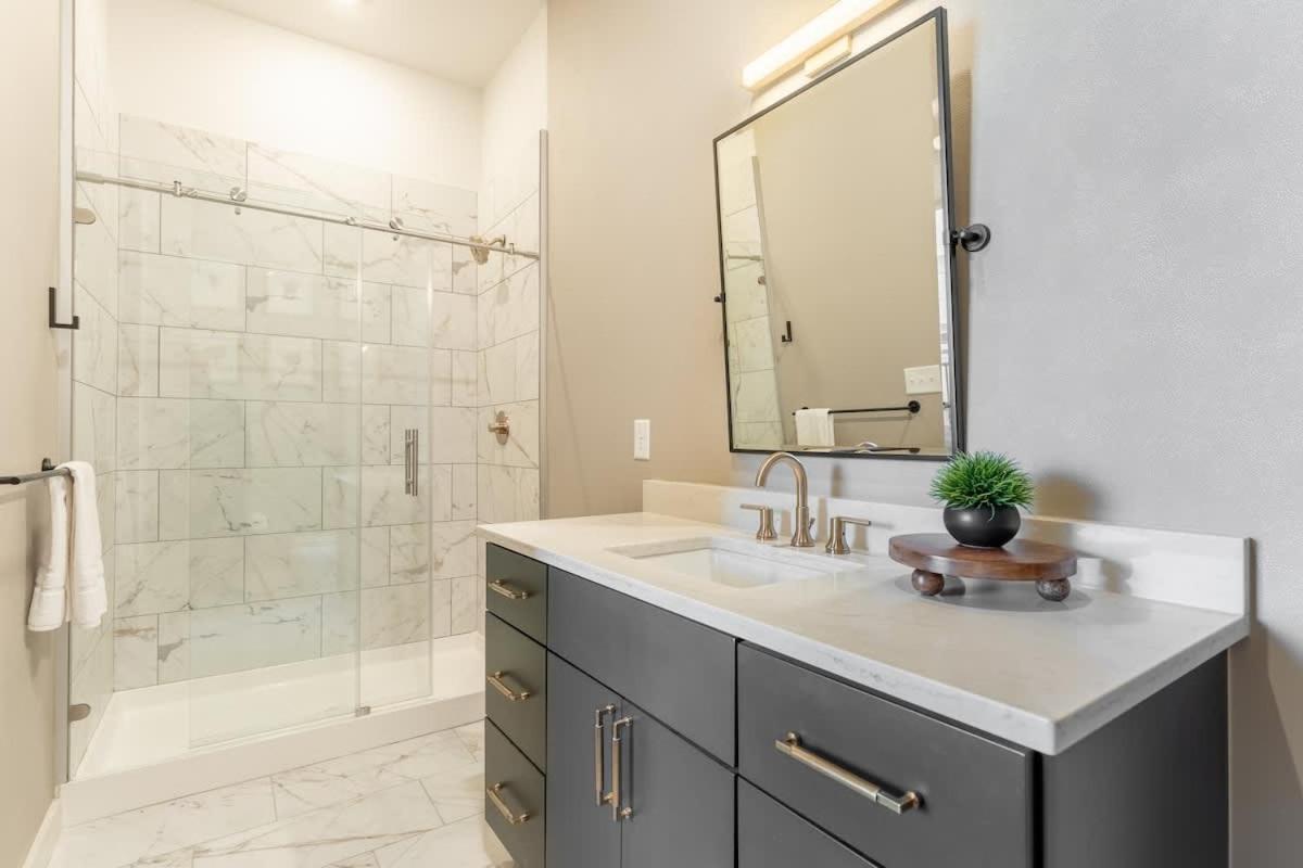 The Western Wing By Local Holiday home