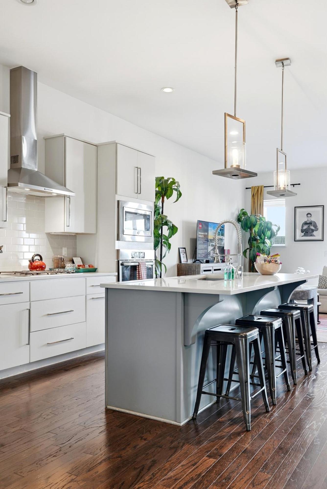 New Updates! Skyline Rooftopfirepitwalk To Gulch Nashville