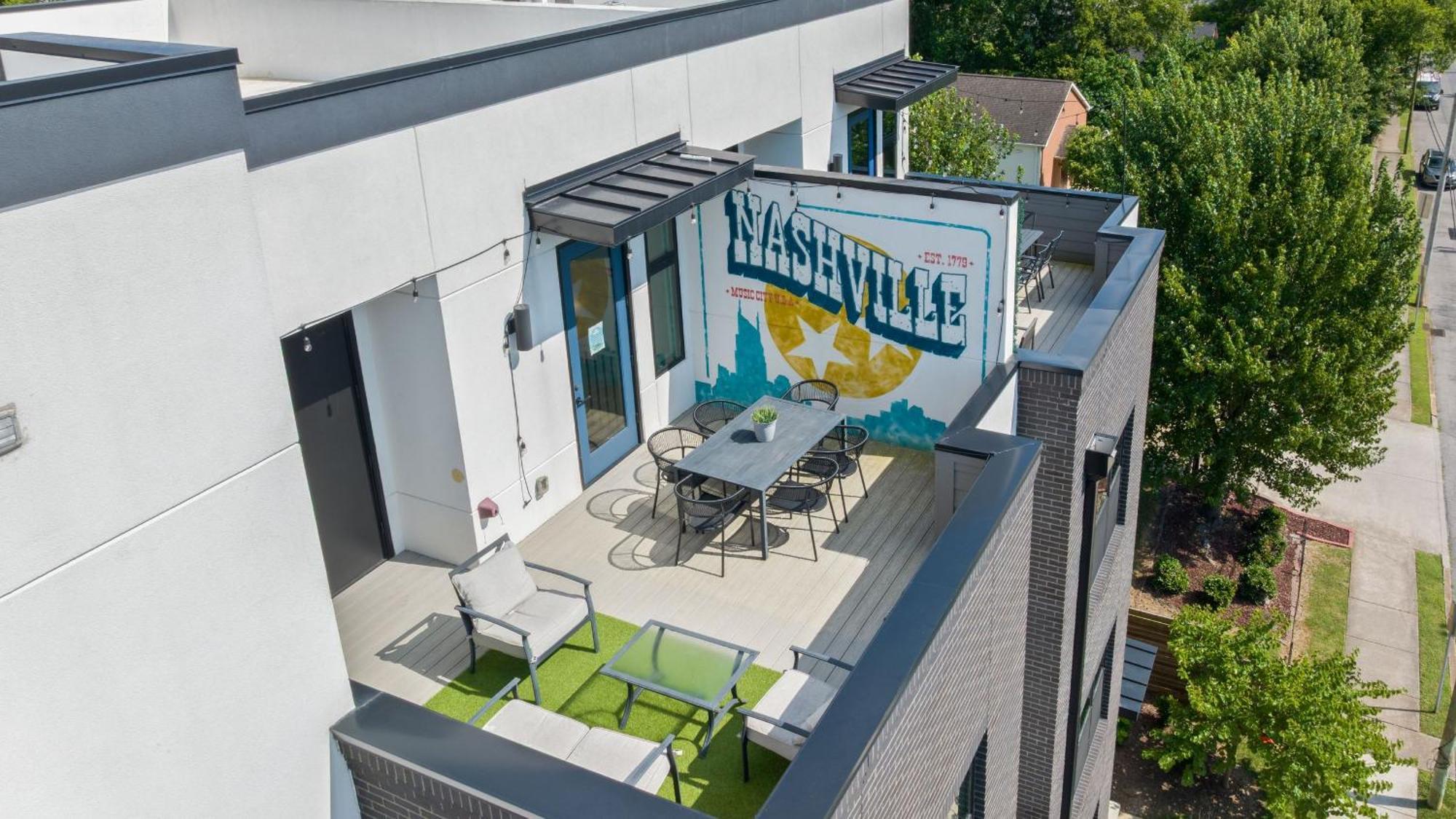 Skyline Soundhouse By Avantstay Rooftop Deck Game Near East Broadway Holiday home