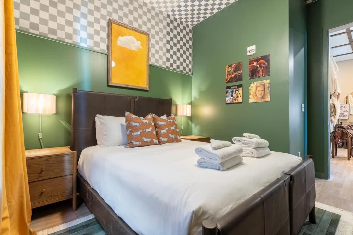 The Western Wing By Local Holiday home Nashville