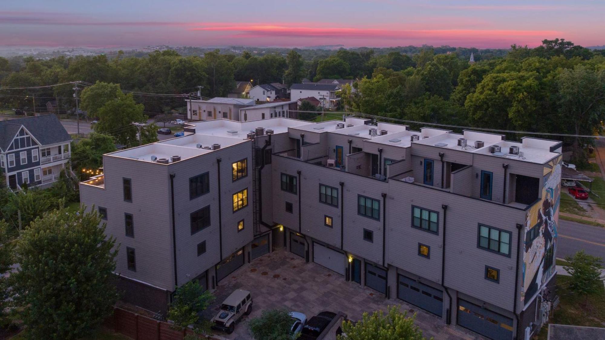 Skyline Soundhouse By Avantstay Rooftop Deck Game Near East Broadway Holiday home