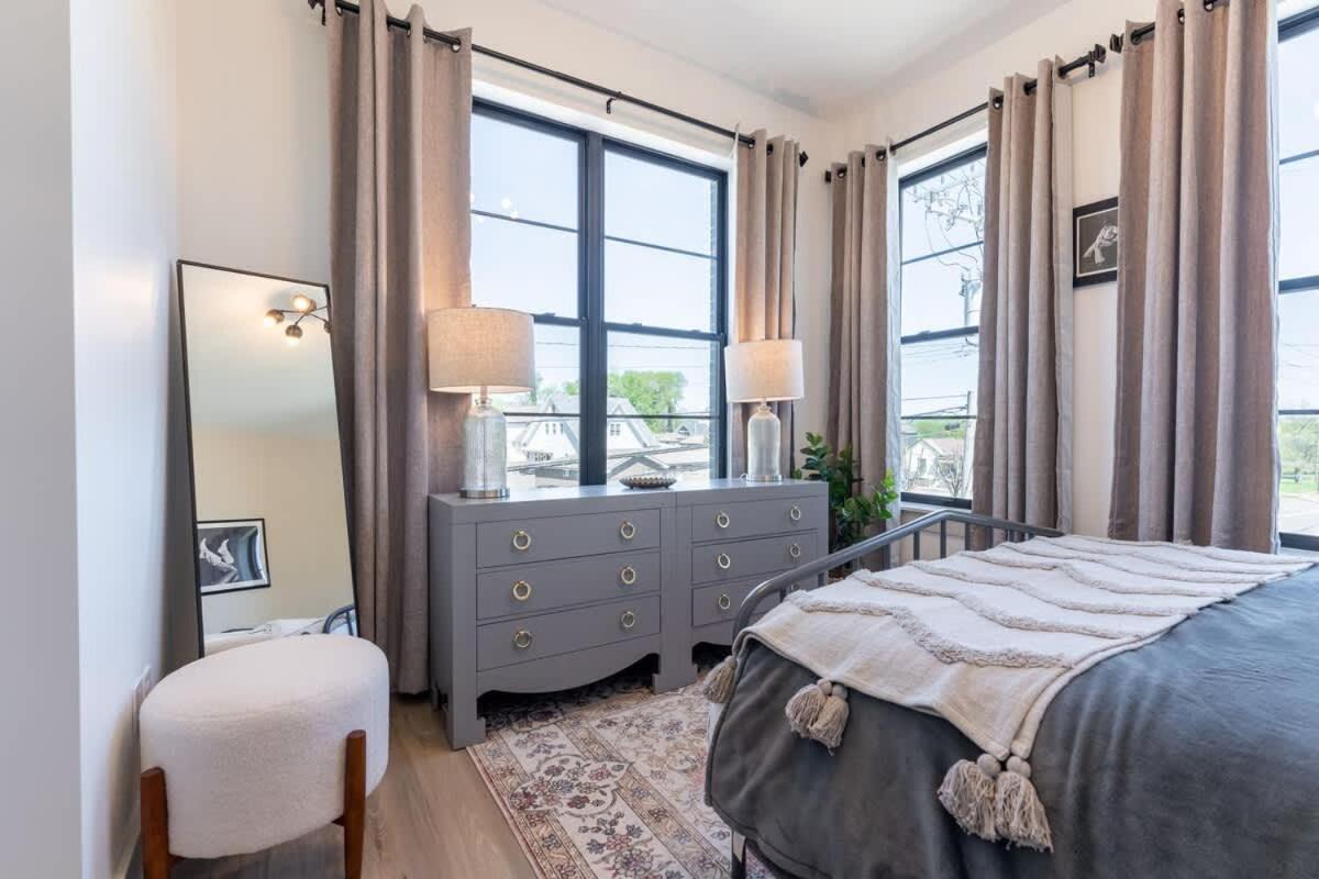 Holiday home Let The Good Times Roll By Local