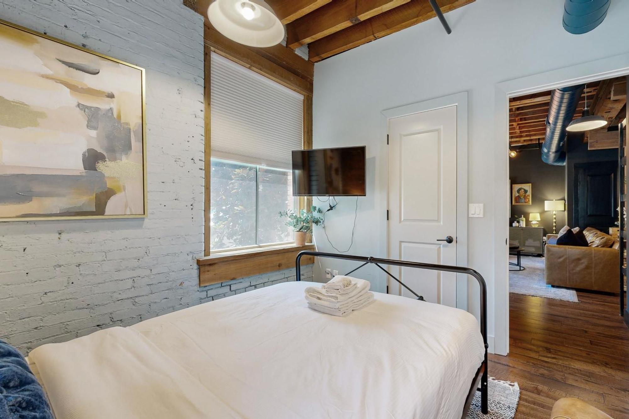 Apartment The 1865 #107 *