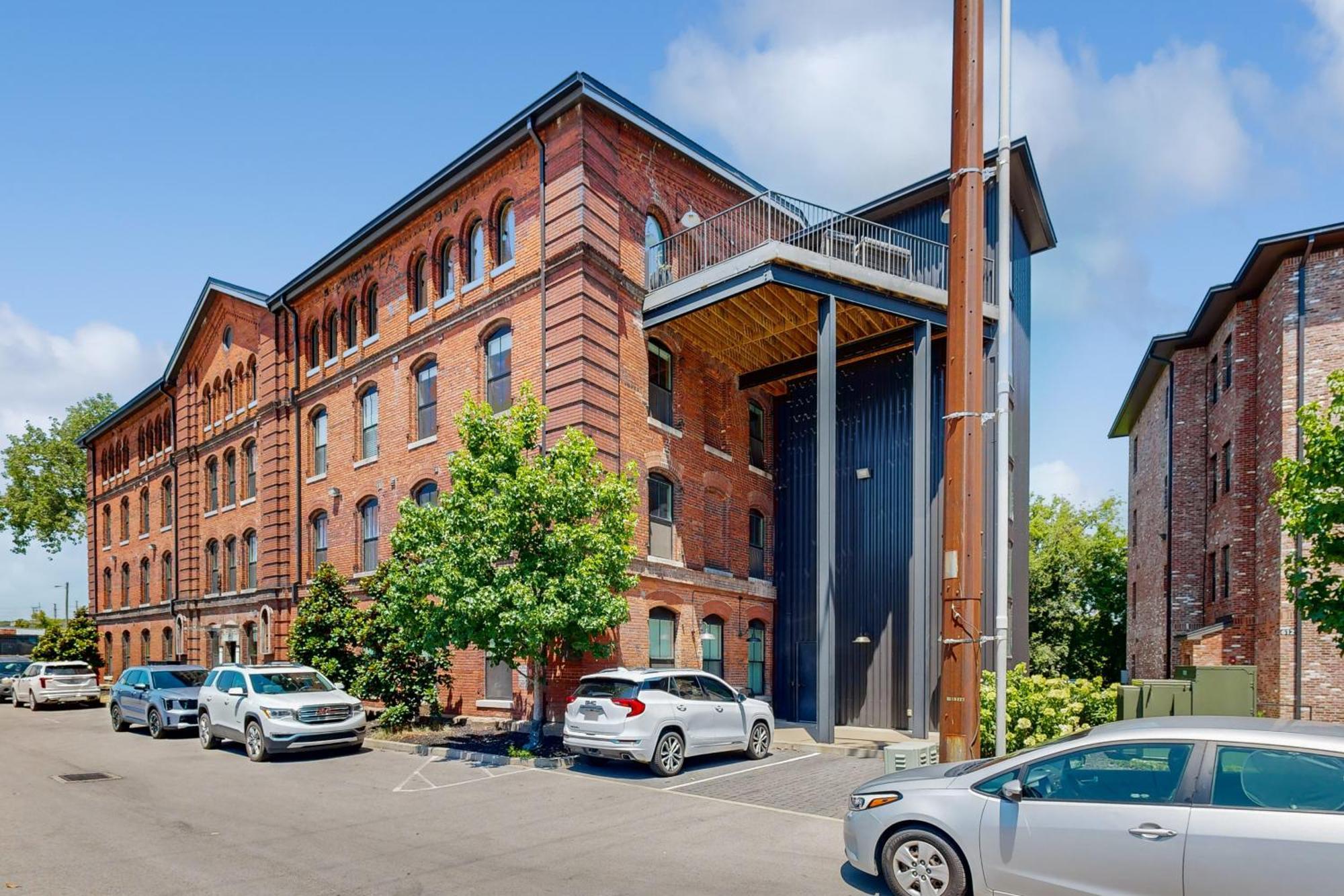 The 1865 #107 Apartment *