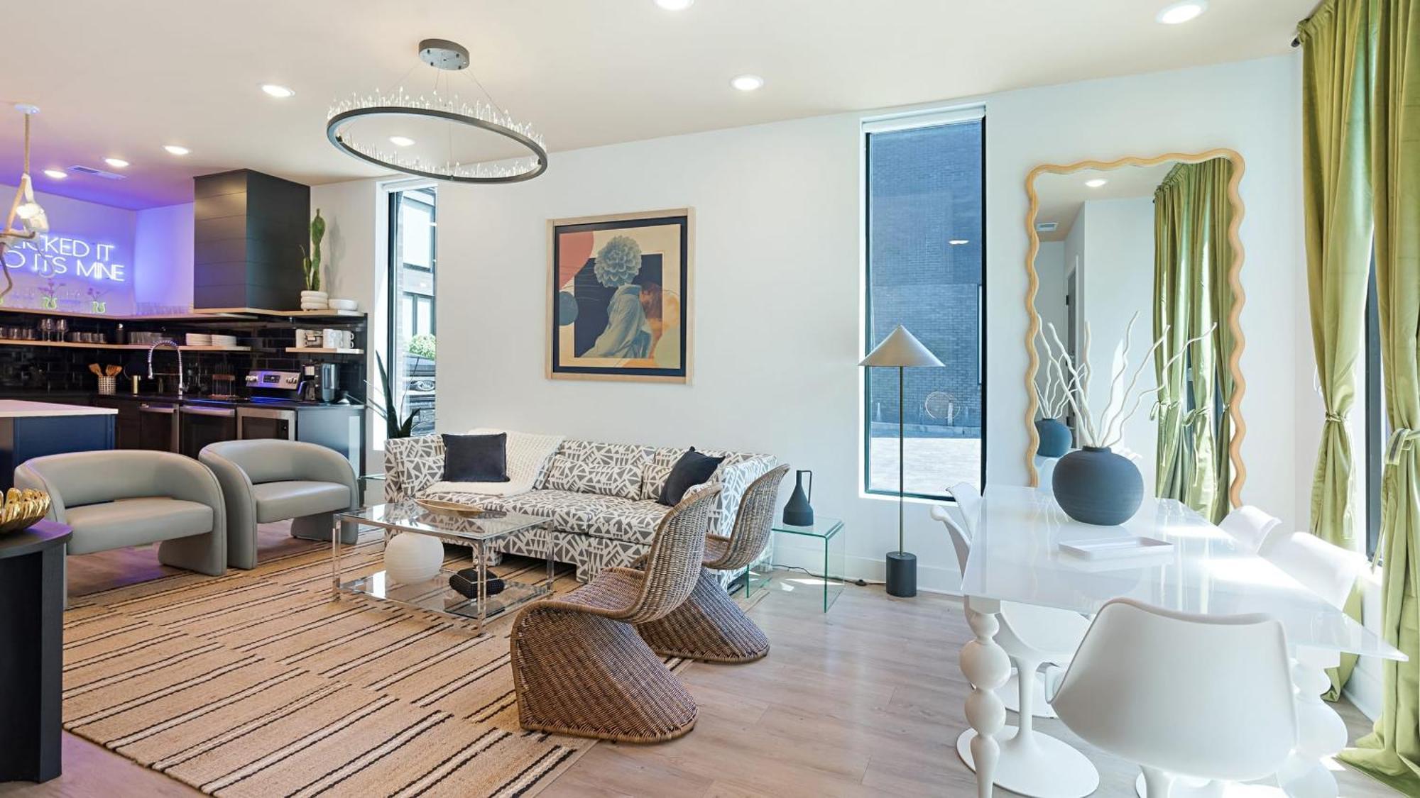 The Grove By Avantstay Stylish And Spacious Perfect For Groups *