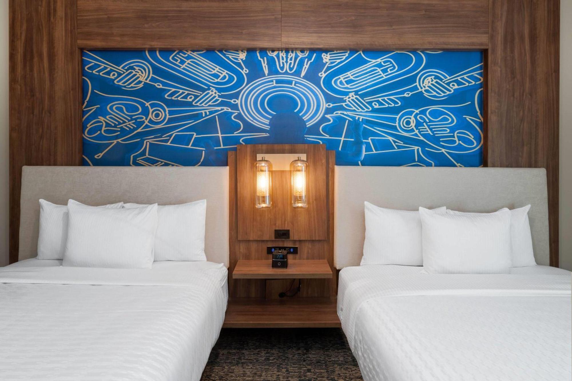 Hotel La Quinta & By Wyndham Downtown Stadium