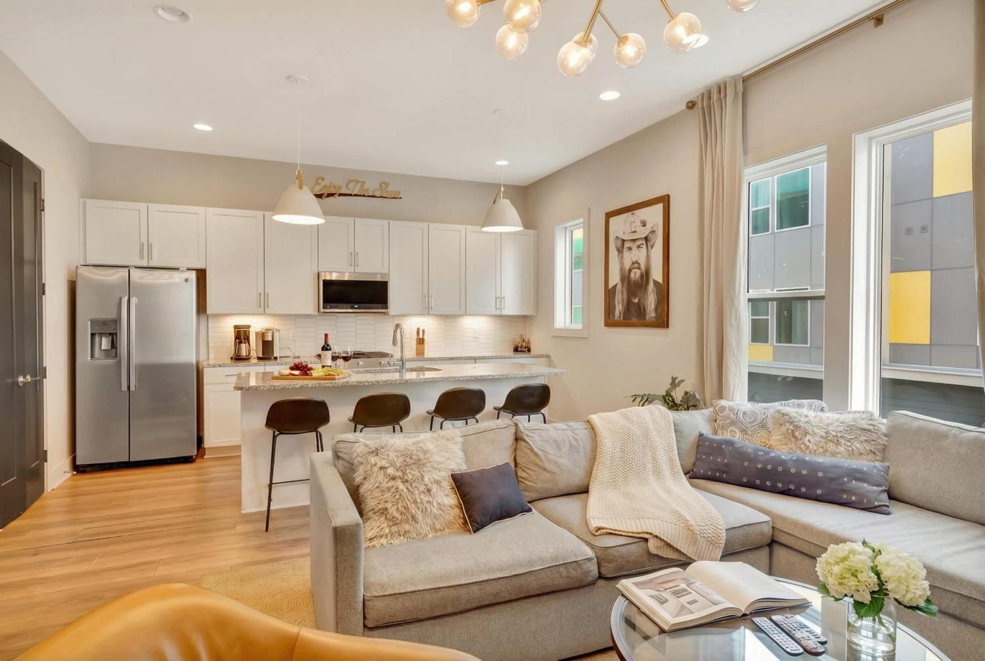 Holiday home Rooftop Deck 2 Car Garage Near Downtown Nashville