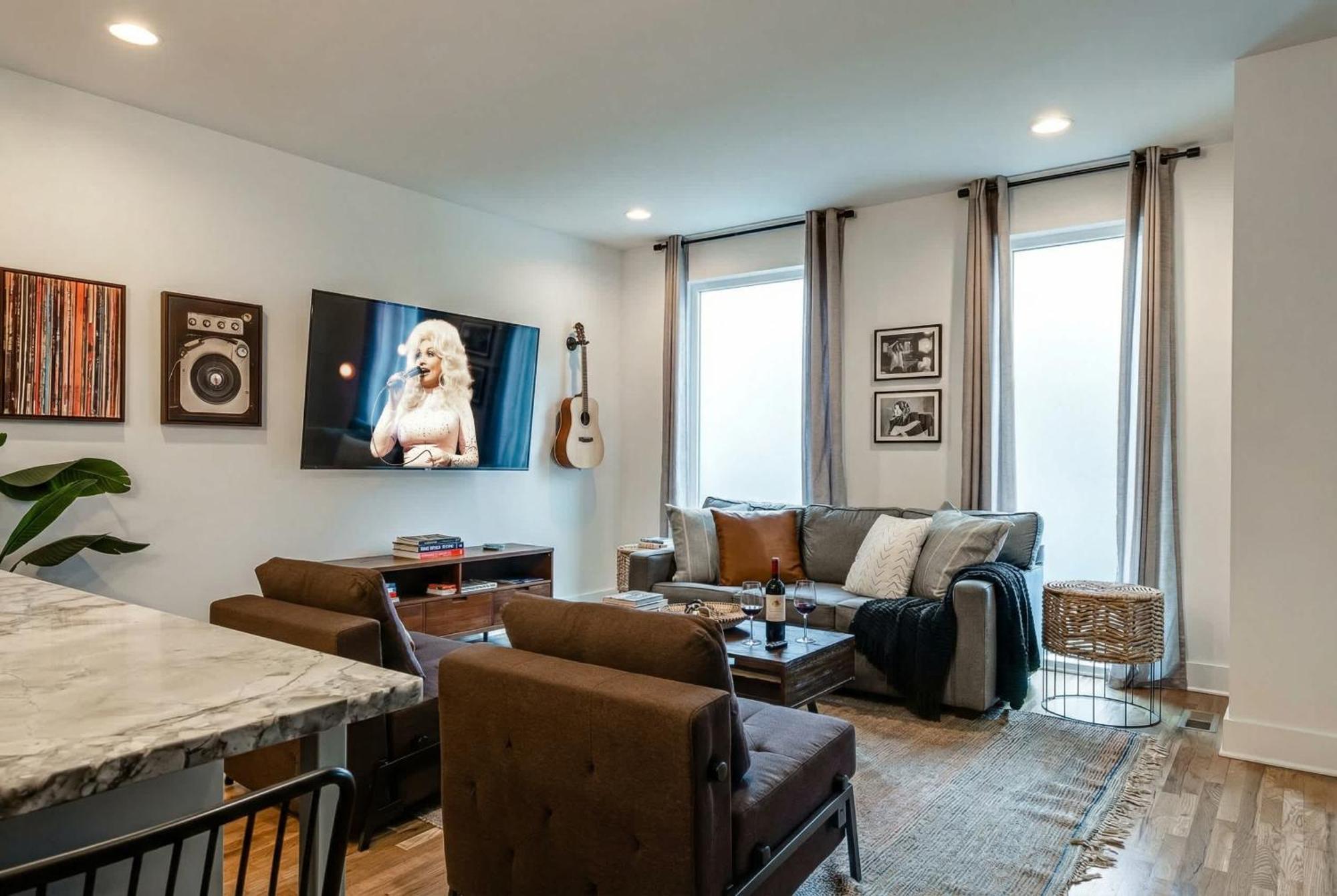 Rooftop Downtown Views - Bluebird Karaoke Holiday home Nashville