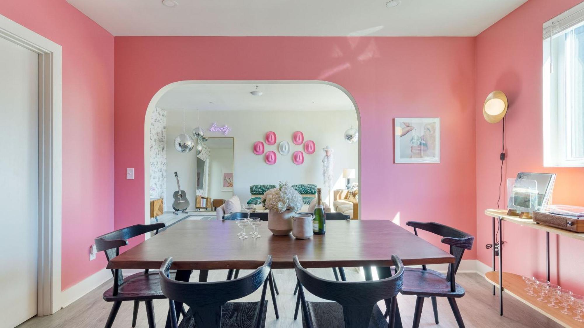 36 Guests On Music Row Bachelorette Glam 5 Minutes To Downtown Holiday home Nashville