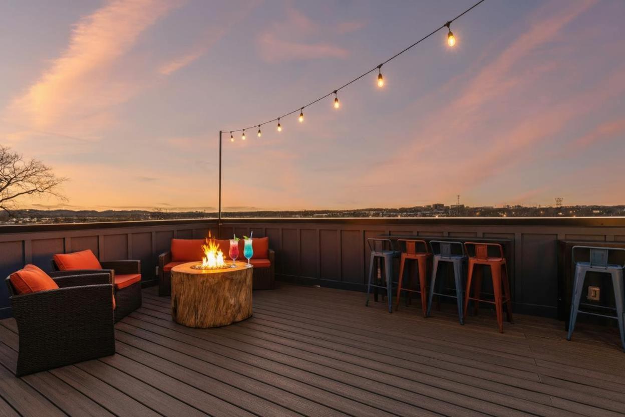 Holiday home Hot Tub Poker Pool Table & Rooftop Mls View *