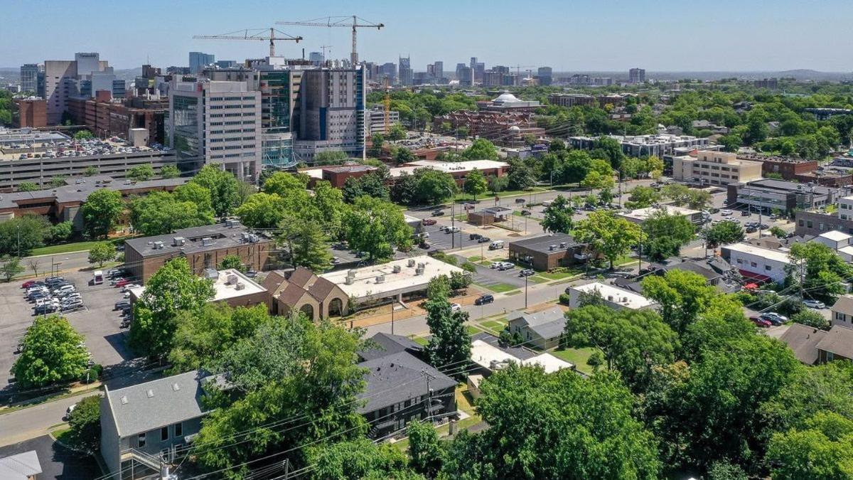 The Nomad 4 Buyout 16 Guests In Hillsboro *