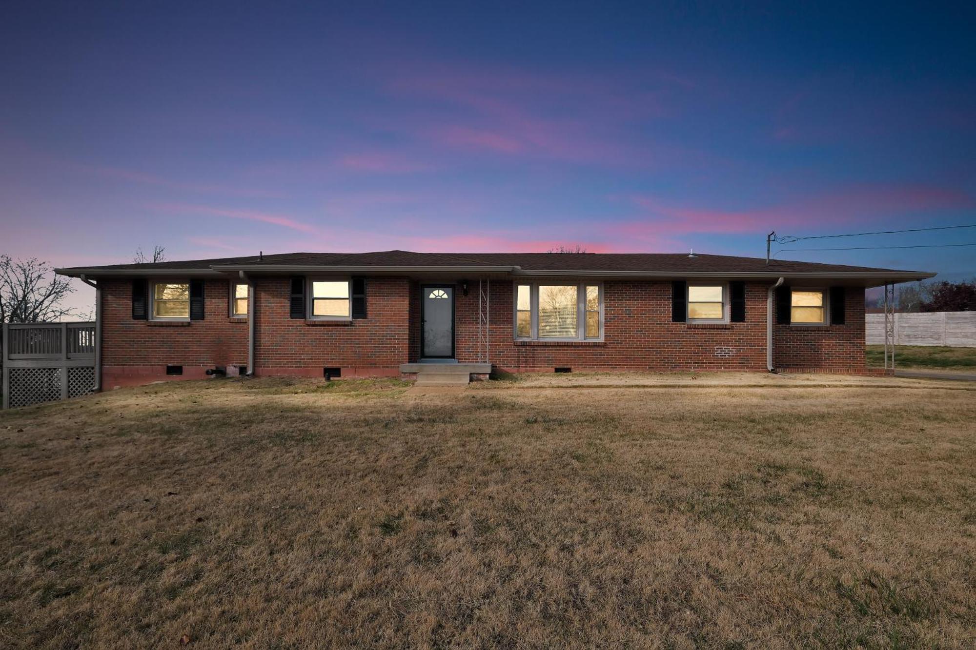 Quiet Retreat Near Opryland & Airport