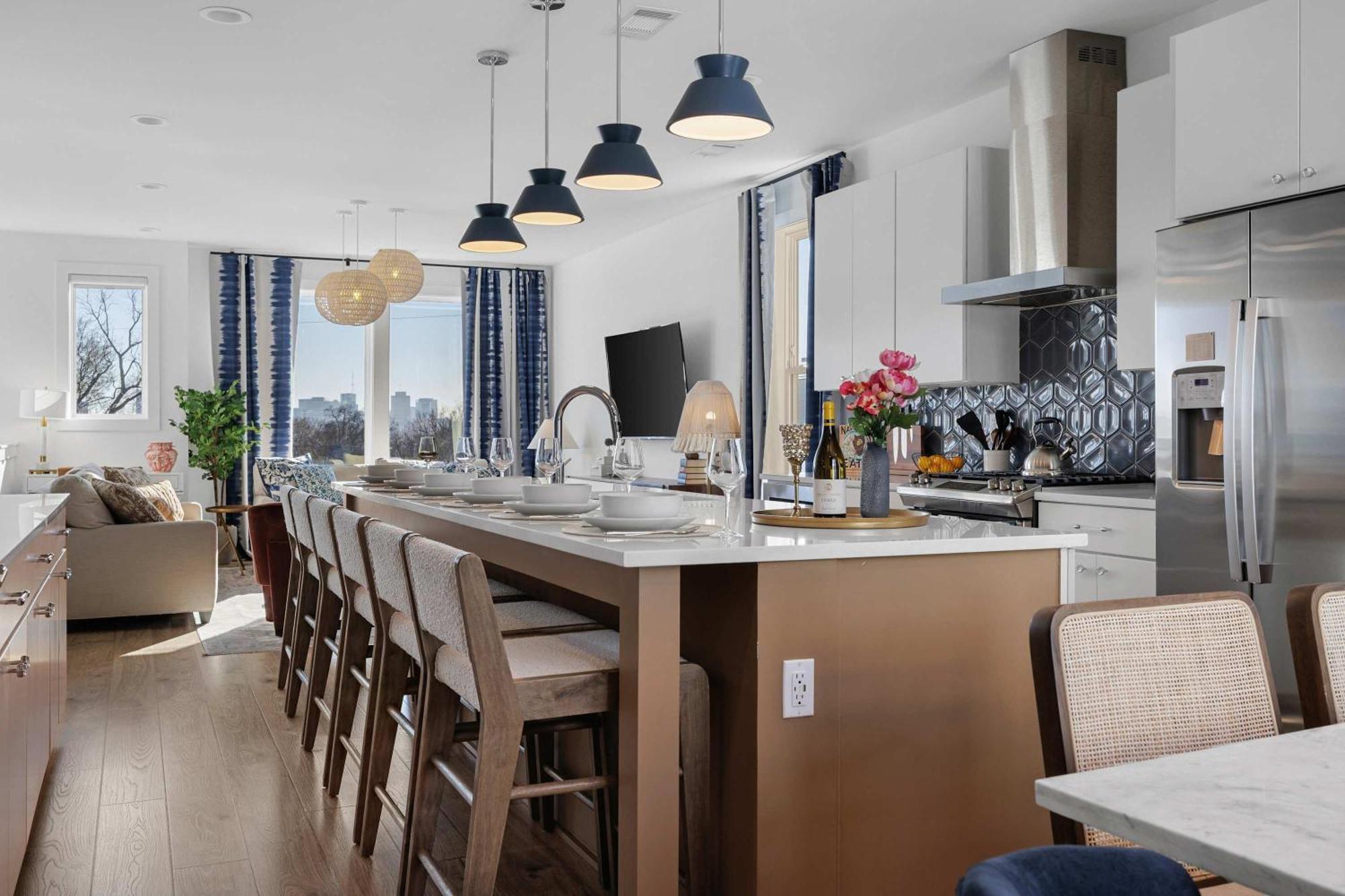 Hot Tub Hang Grill Parking Views Of Downtown Nashville