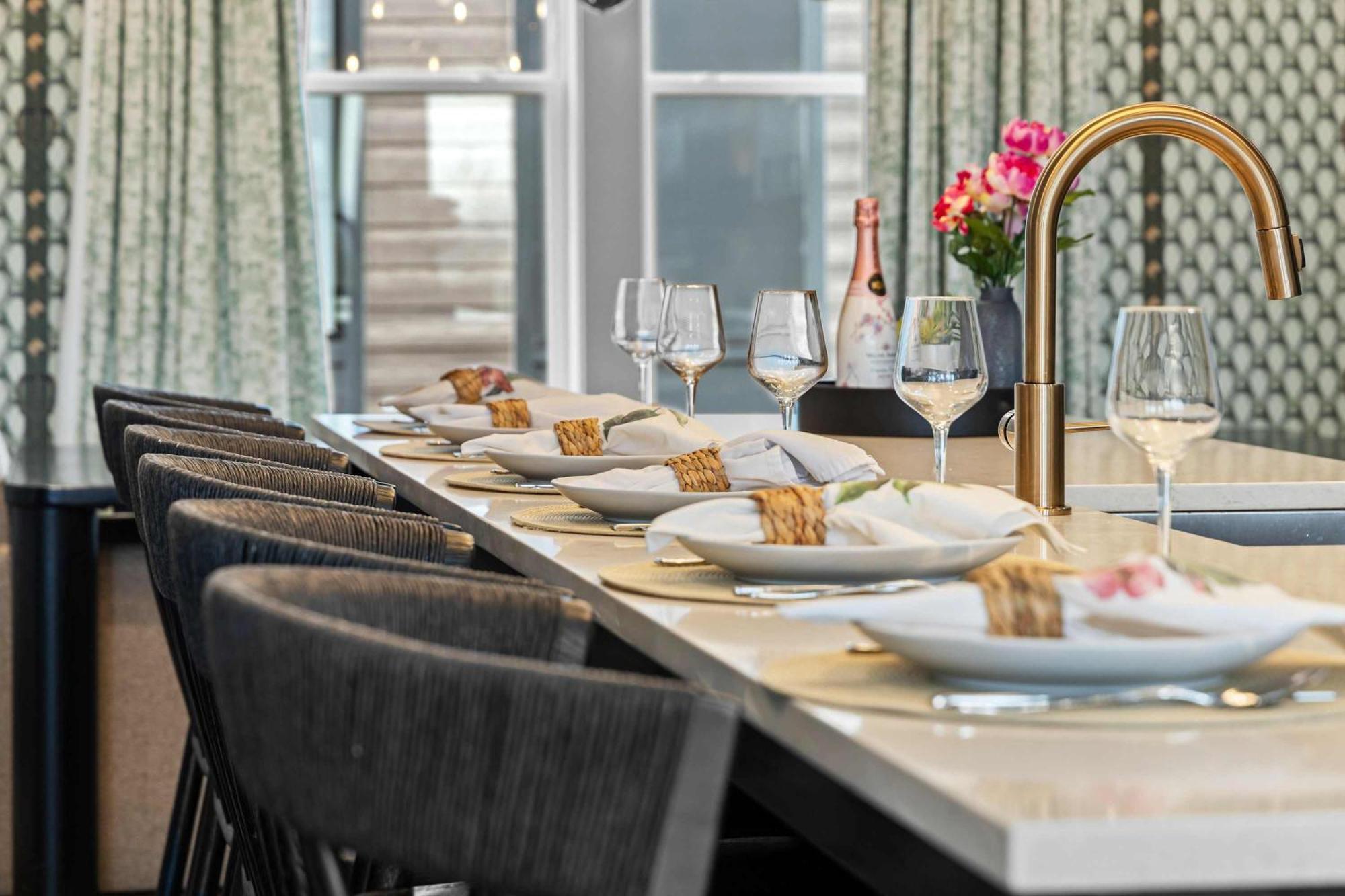 Hot Tub Fire Pit Grill Views Sleeps 24 * Nashville