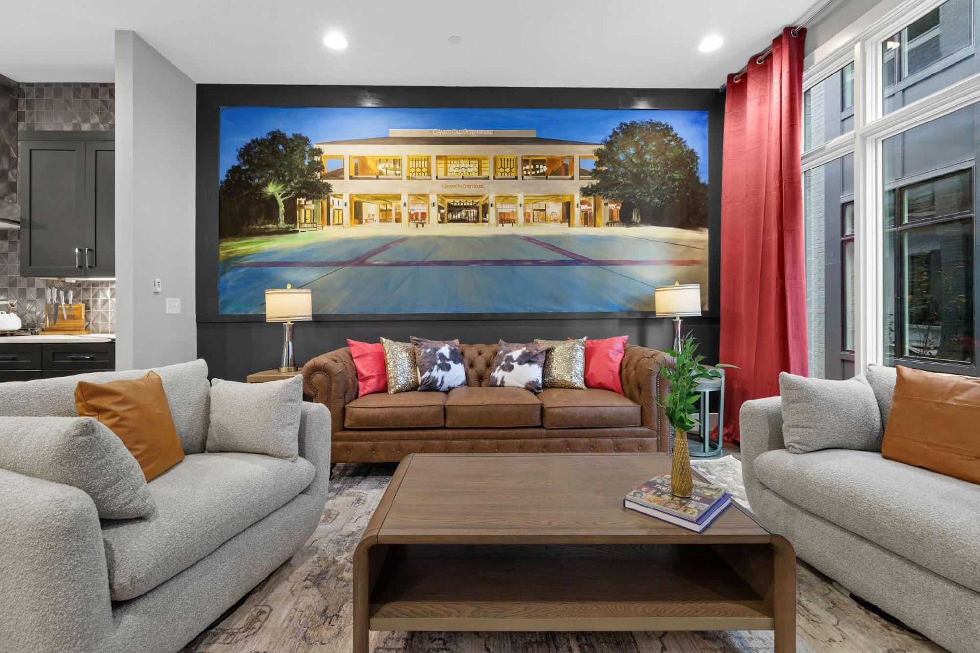 2 Side By Side Units Roof Decks Karaoke Murals Holiday home