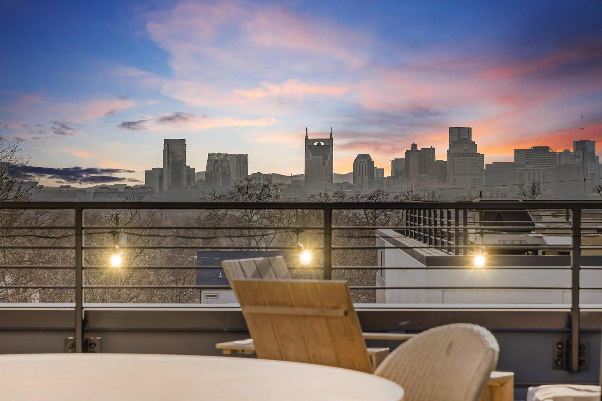 Holiday home Hot Tub Fire Pit Grill Views Sleeps 24 *