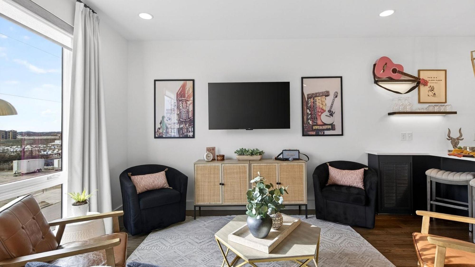 Holiday home Dixieland Delight By Avantstay Rooftop Hot Tub Games Views Near Broadway