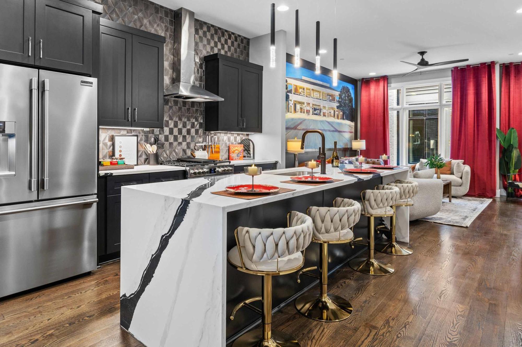 2 Side By Side Units Roof Decks Karaoke Murals *