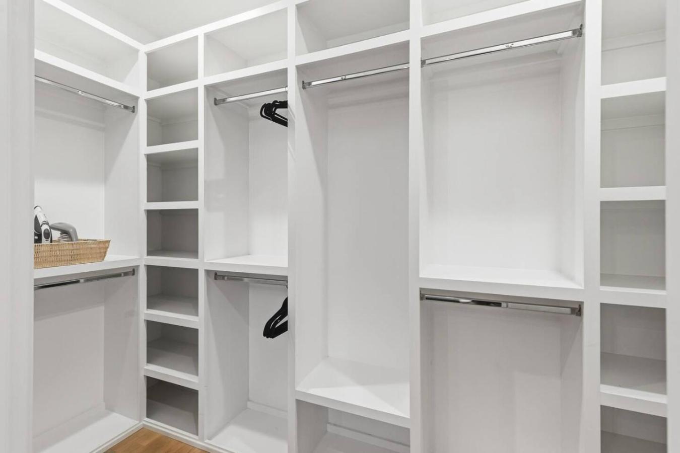 View Only 1 Mile To Downtown With Garage And Rooftop Holiday home *