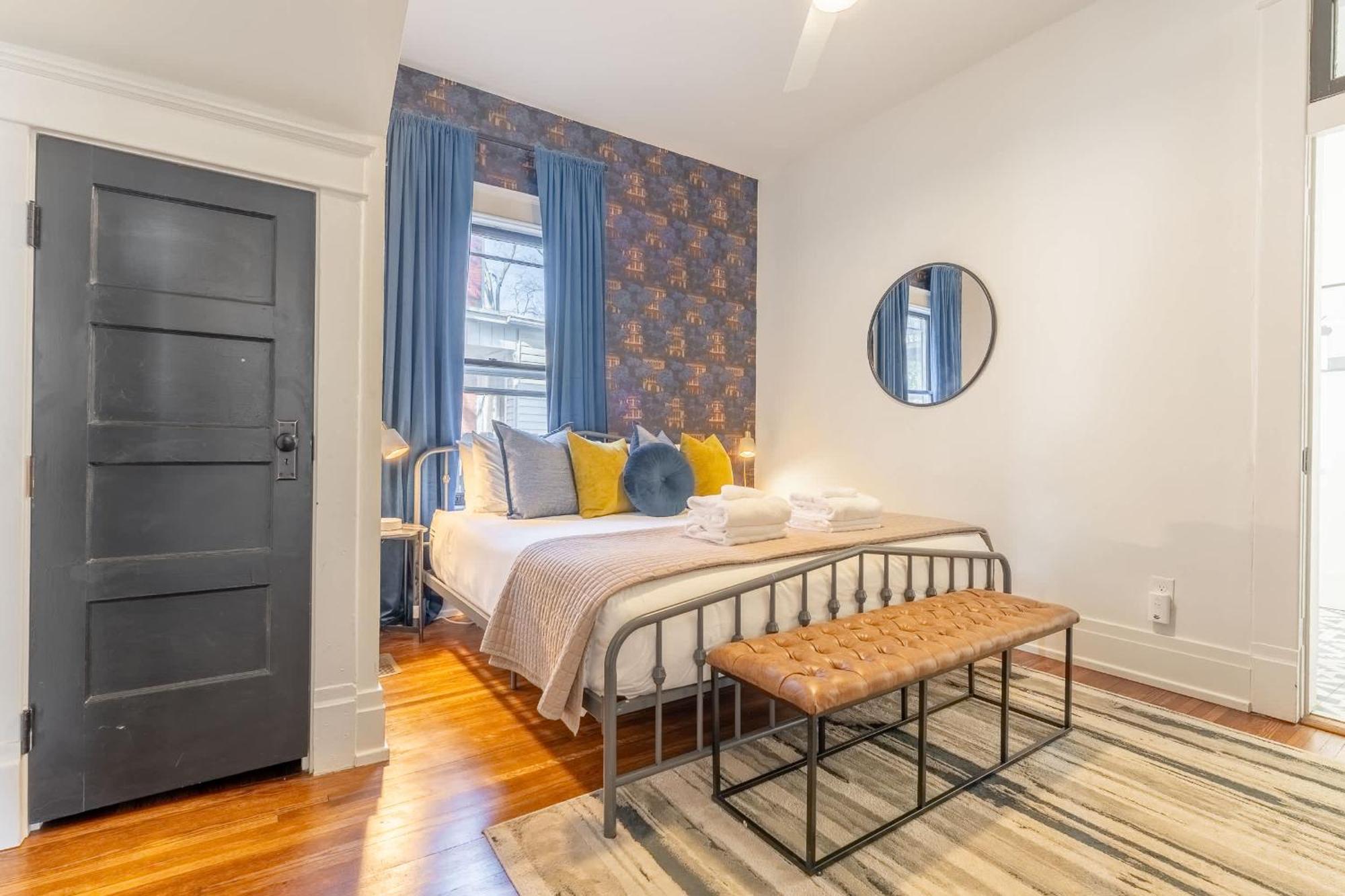 Notes Of Southern Charm - Walkable To Food & Shops *