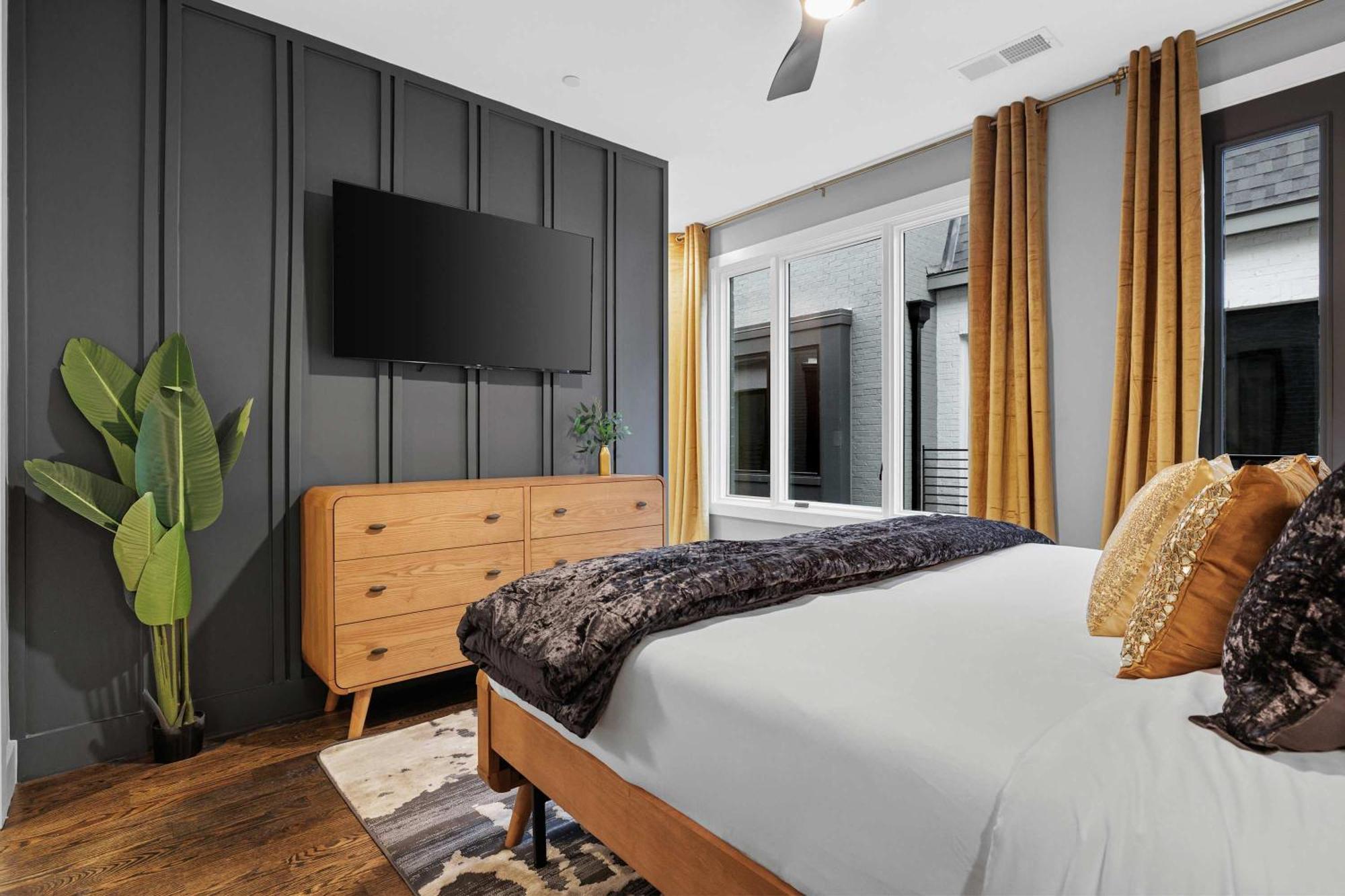 Grand Ole Opry At The Aloras Deck Karaoke Holiday home *