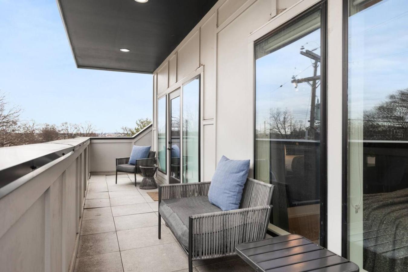 Holiday home View Only 1 Mile To Downtown With Garage And Rooftop Nashville