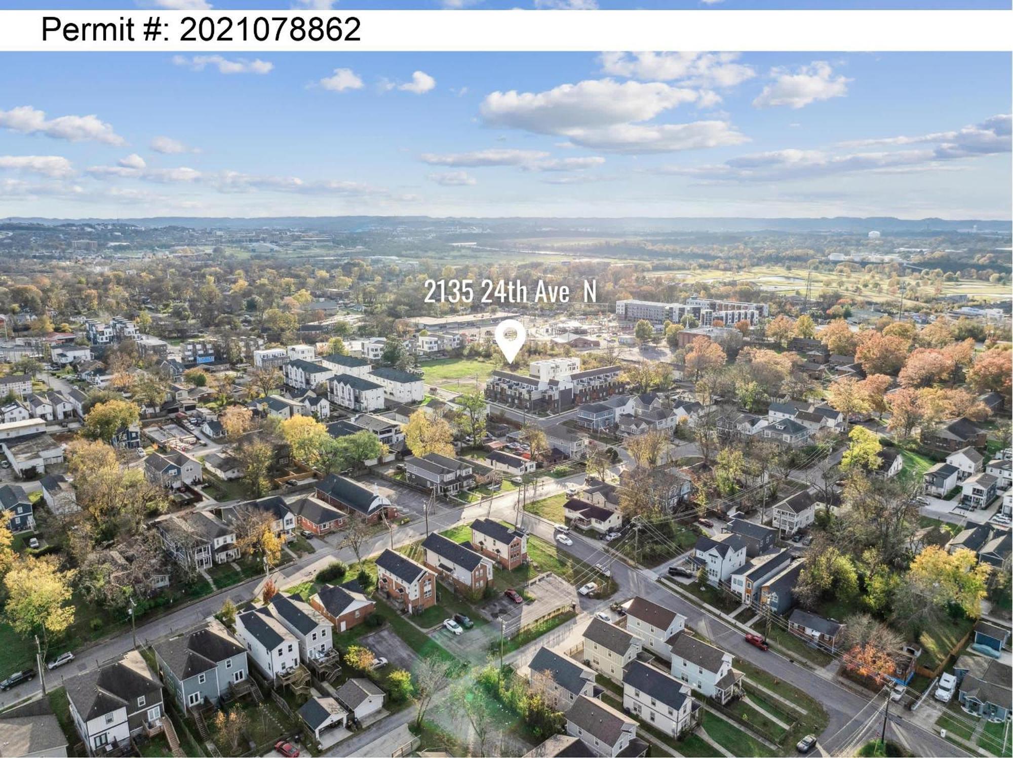 Private With Rooftop Game Near Downtown Holiday home *