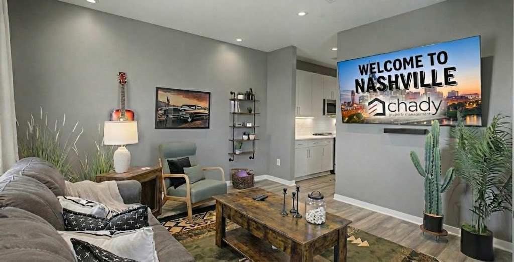 Apartment 2br In Walkable Area & 5 Mins To Broadway *