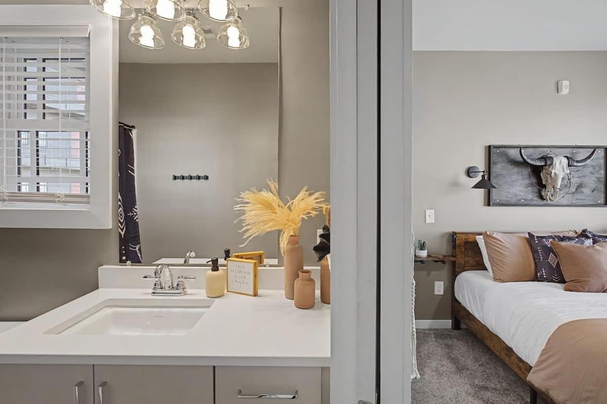 2br In Walkable Area & 5 Mins To Broadway