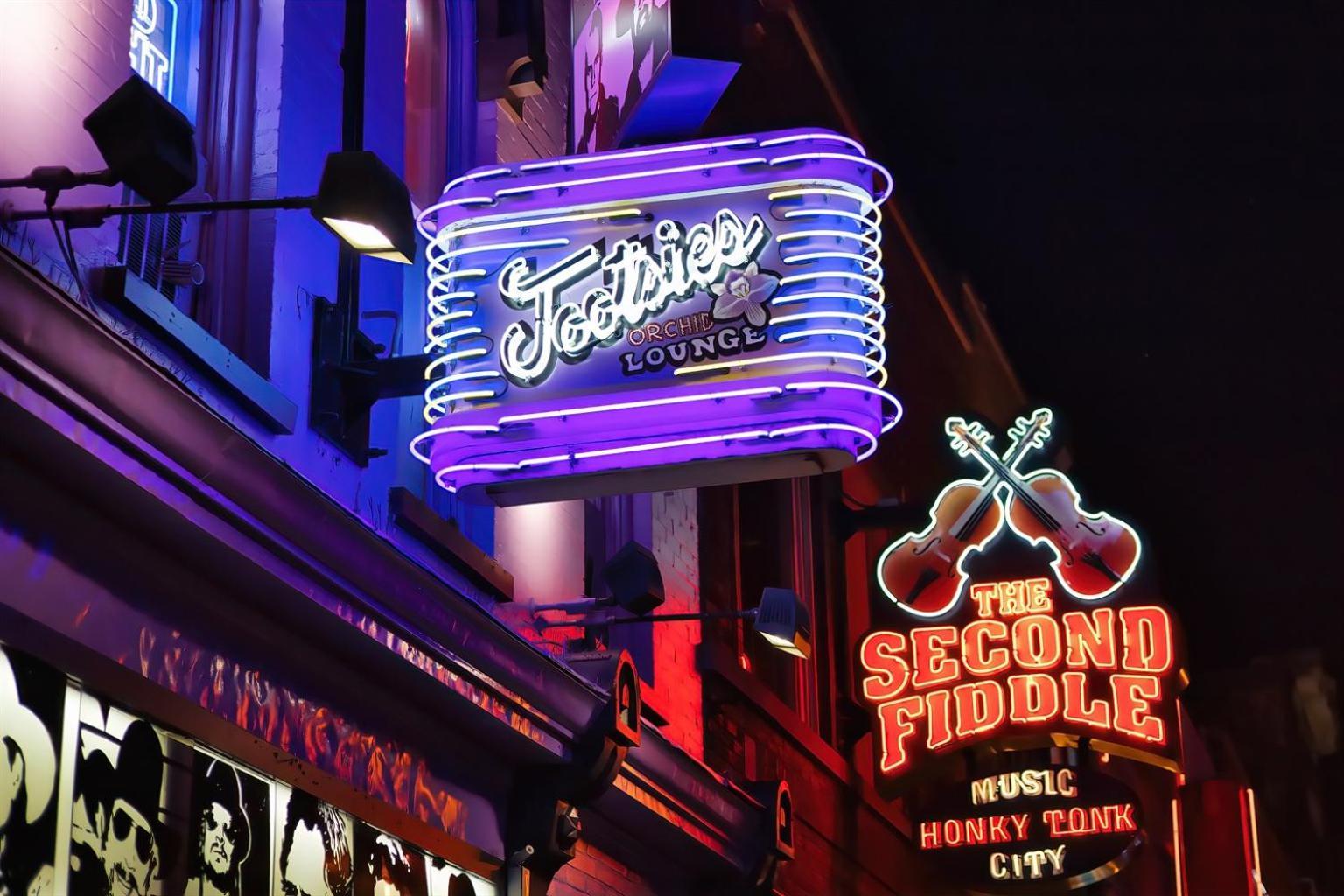 Private With Fenced Yard In Walkable East * Nashville