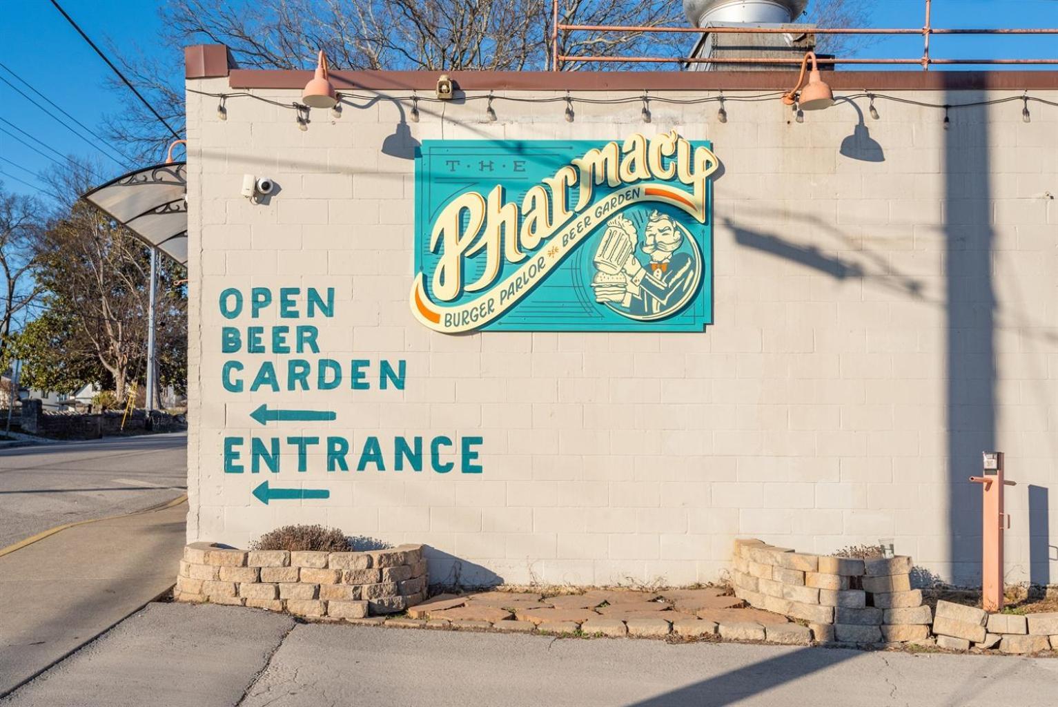 Private With Fenced Yard In Walkable East Holiday home Nashville