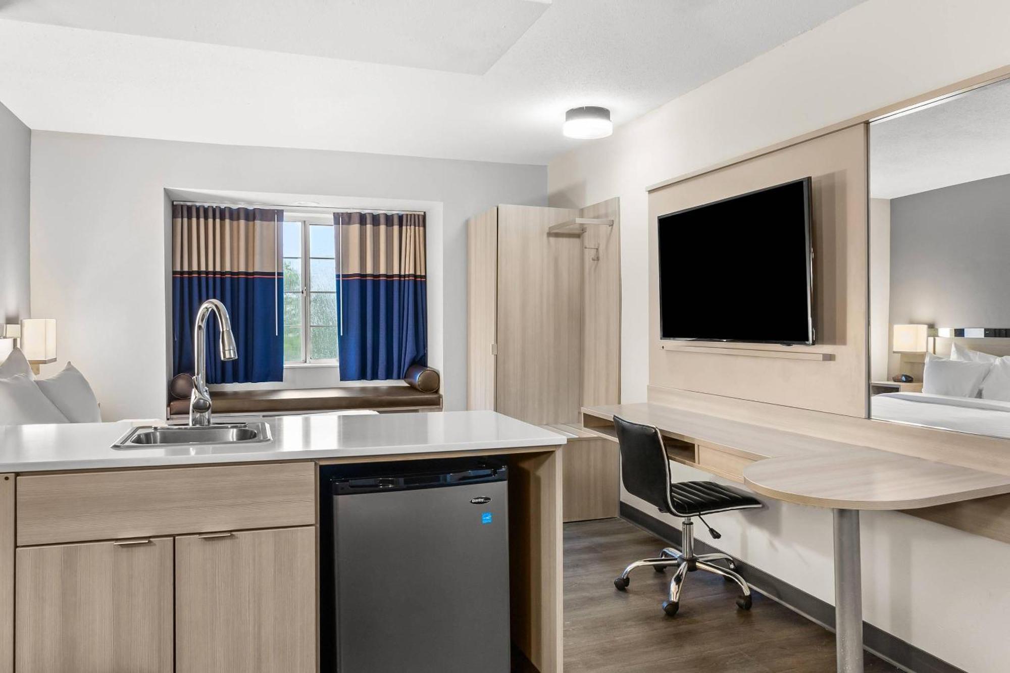 Quality & - Bellevue Hotel Nashville