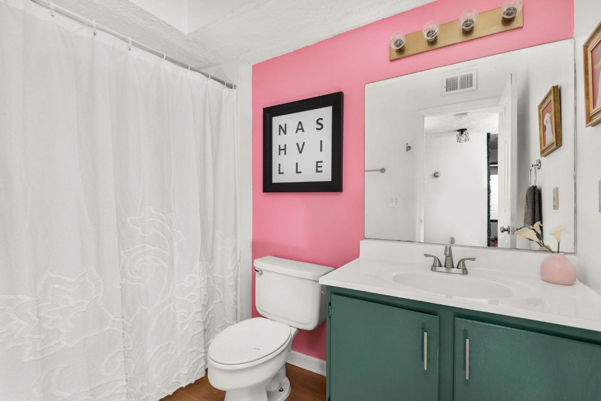 The Dolly Loft On Music Row Historic Charm! Apartment *