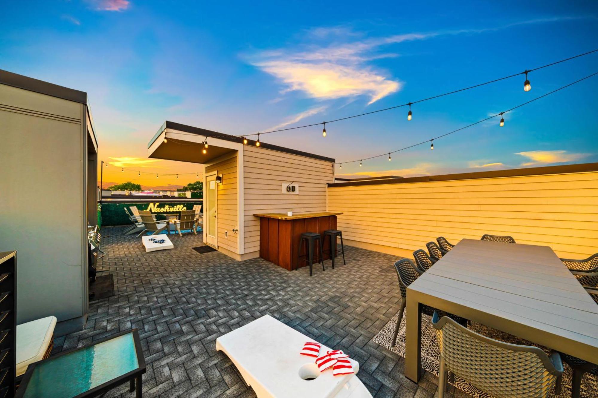Argyle Rooftop Retreat *