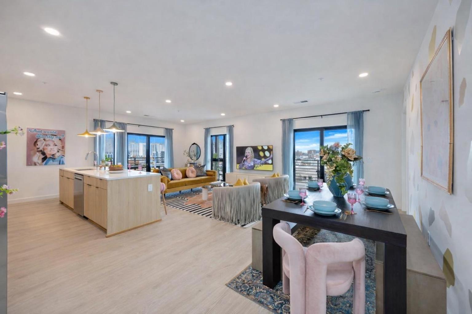 Hyve-anthem-private Balconies-walk To Broadway Holiday home Nashville