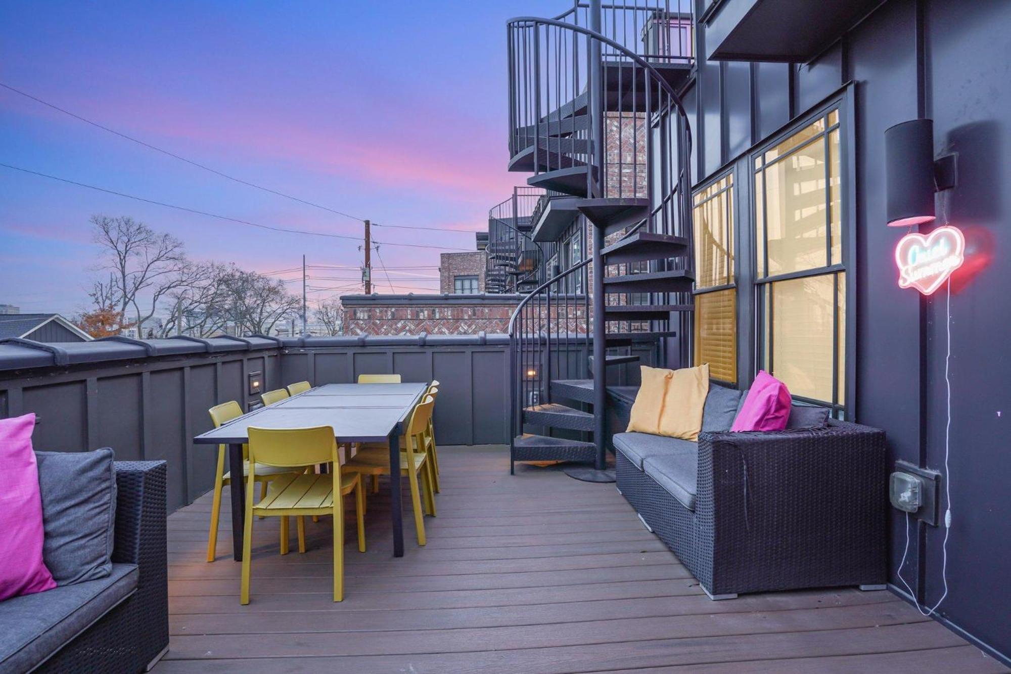 Swiftie Dream House-rooftop Patio-mins To Broadway Holiday home