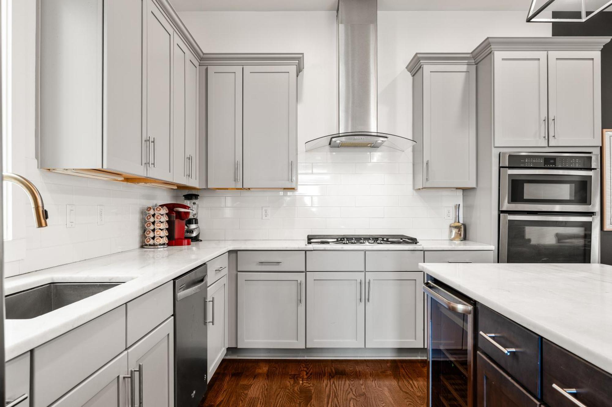 Downtown Views With Rooftop Golf Grill And Firepit Only 8min To Broadway * Nashville