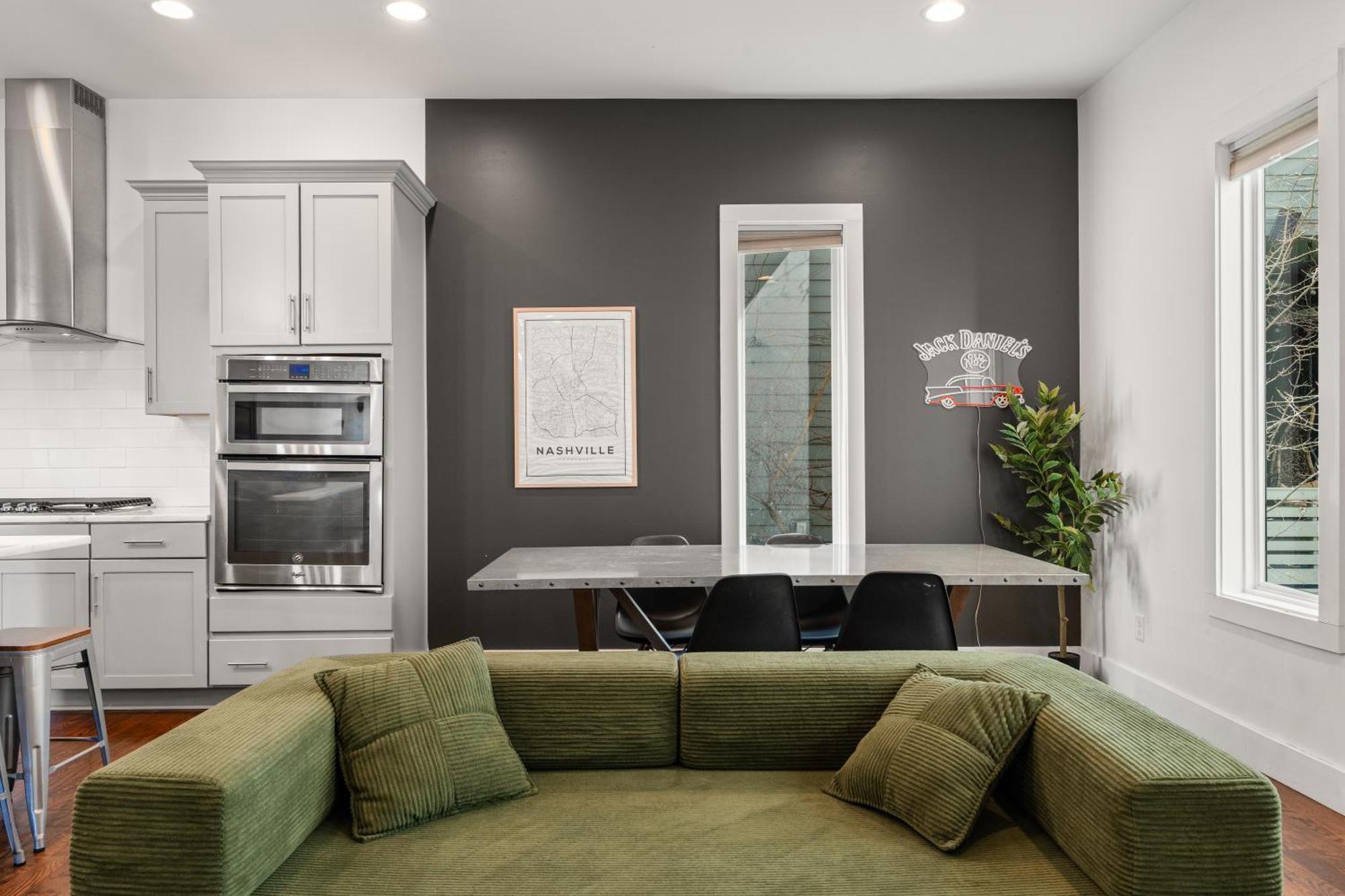 Downtown Views With Rooftop Golf Grill And Firepit Only 8min To Broadway *