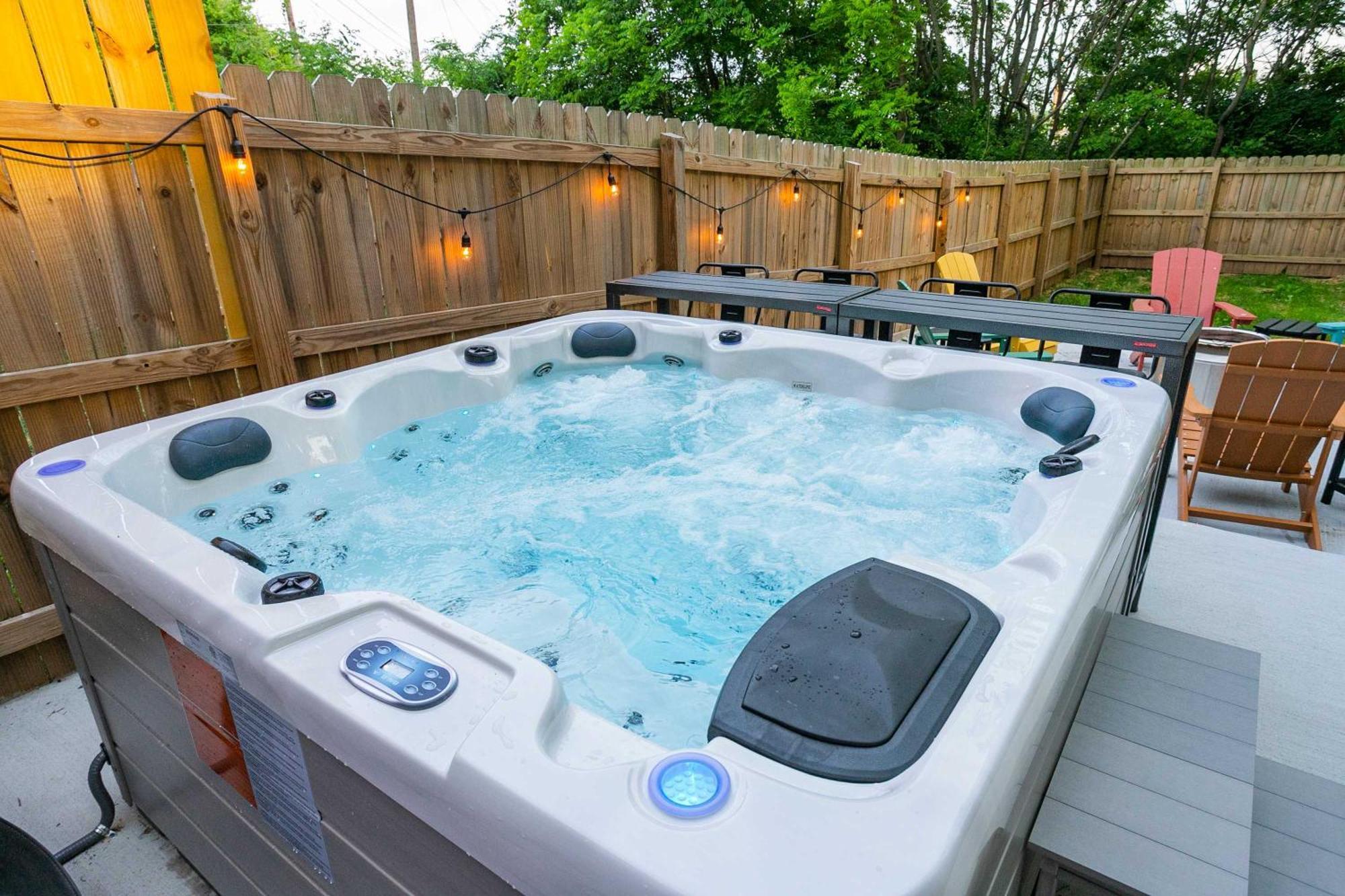 Vacation Haven Hot Tub Fire Pit Grill & Arcade Nashville