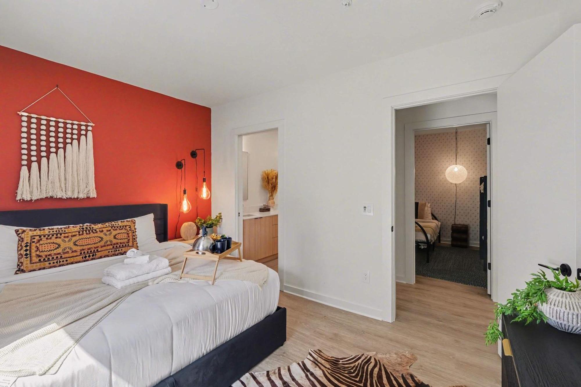Hyve - Boho Bliss - 3 Bedroom - Located In Sobro *