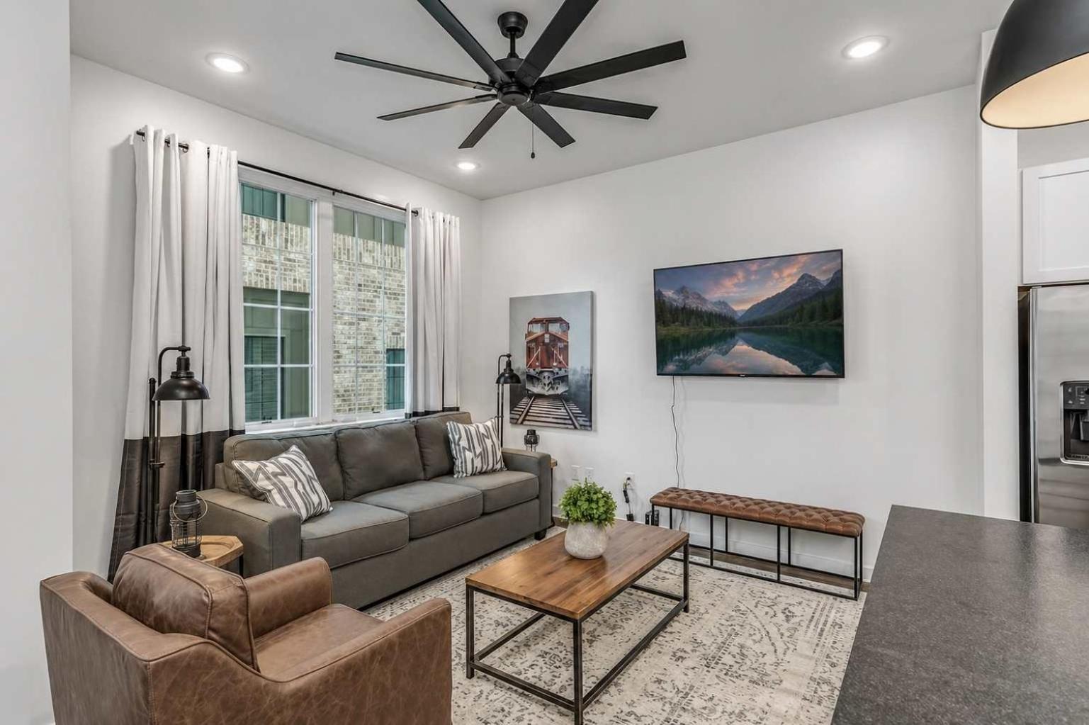 Highland Station - Private Rooftop - Sleeps 14 Nashville