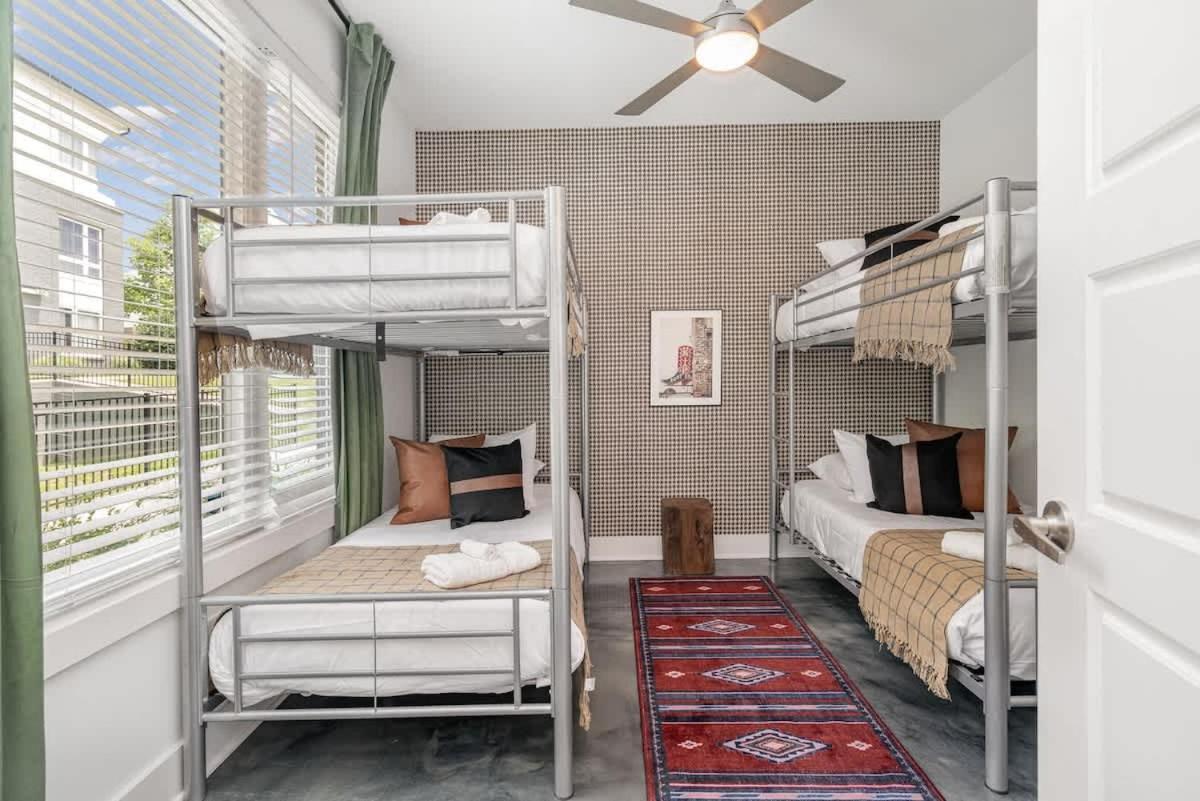 Urban Spur-3 Bedroom Townhome-6 Min Nissan Stadium * Nashville