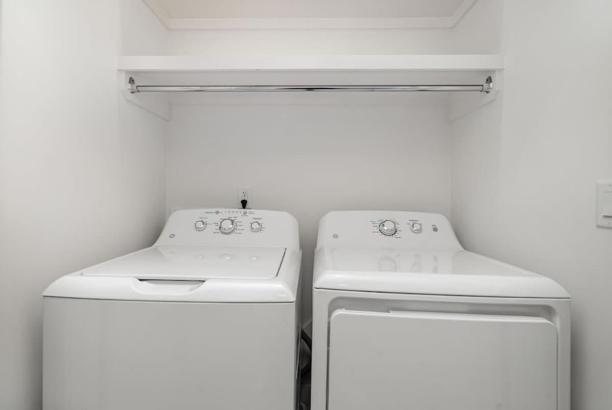 Urban Spur-3 Bedroom Townhome-6 Min Nissan Stadium Nashville