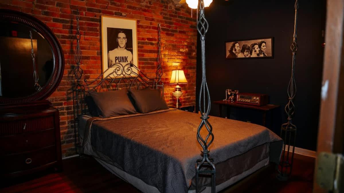 Printers Alley Downtown Mansion Holiday home Nashville