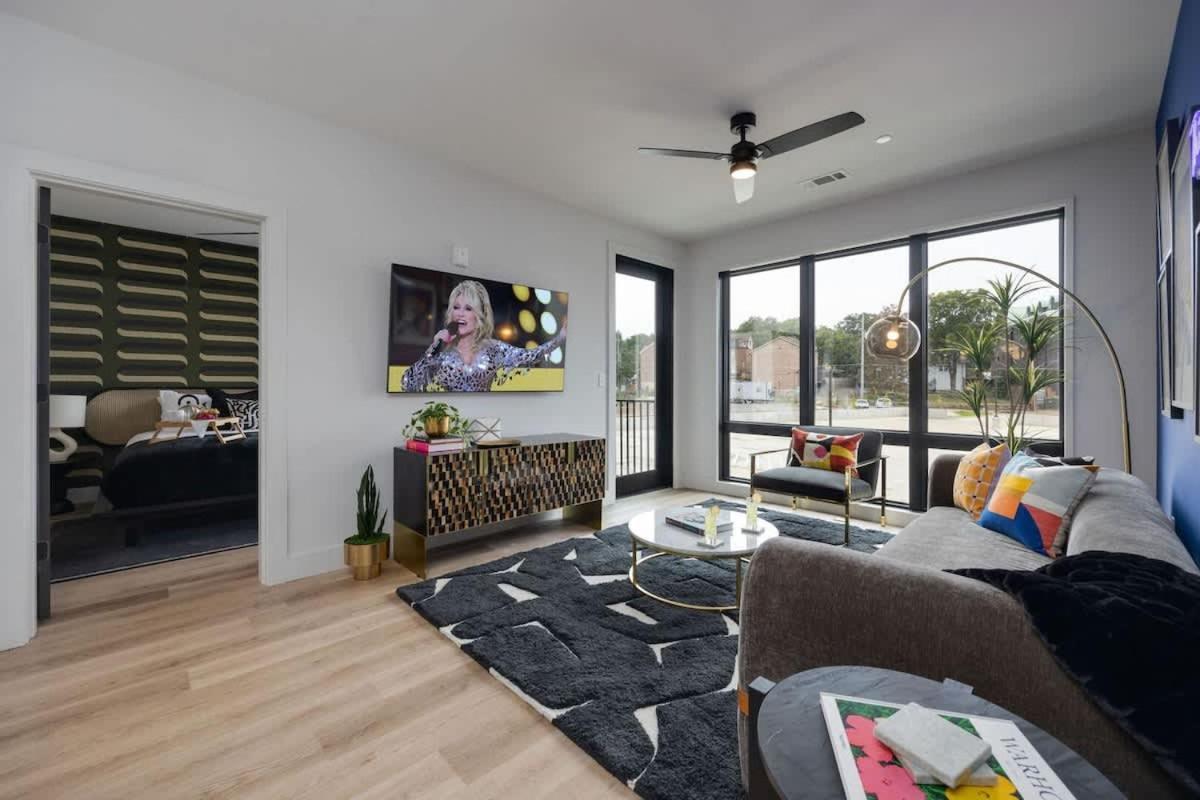 Reverb - Odyssey - Pool & Gym - Heart Of Midtown Holiday home