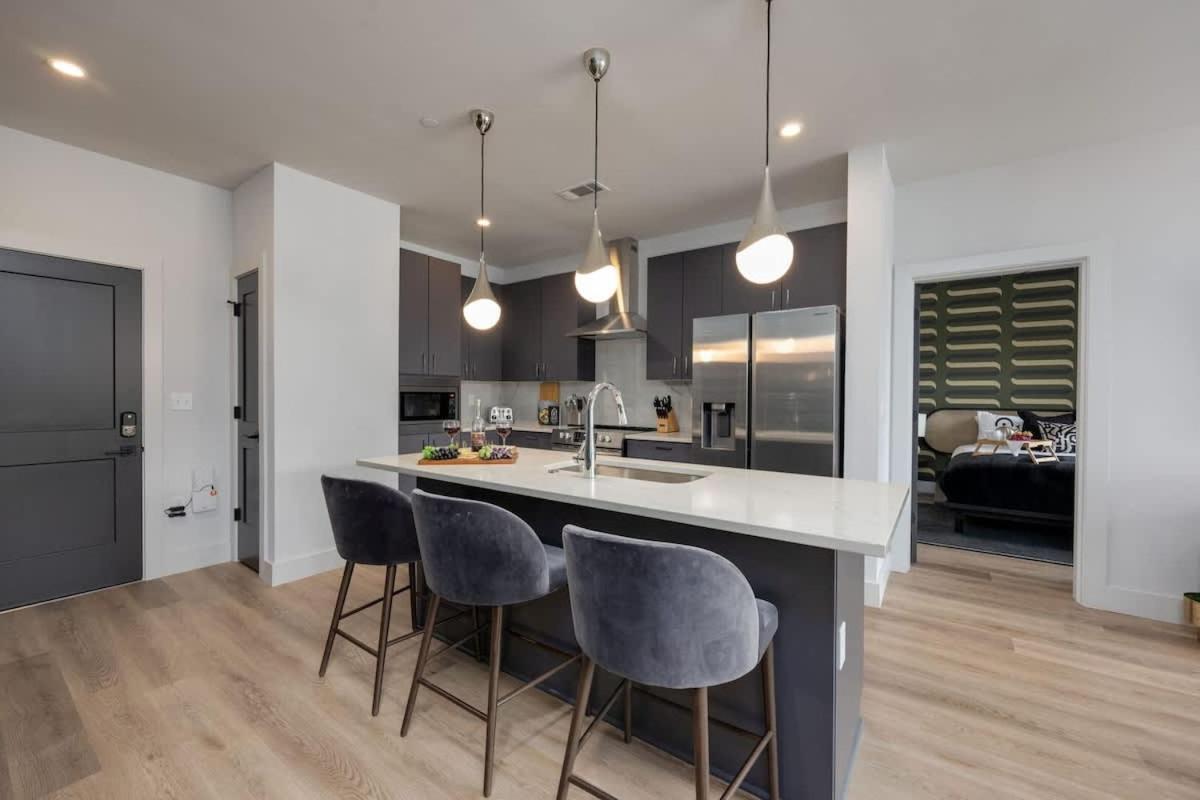 Reverb - Odyssey - Pool & Gym - Heart Of Midtown Holiday home *