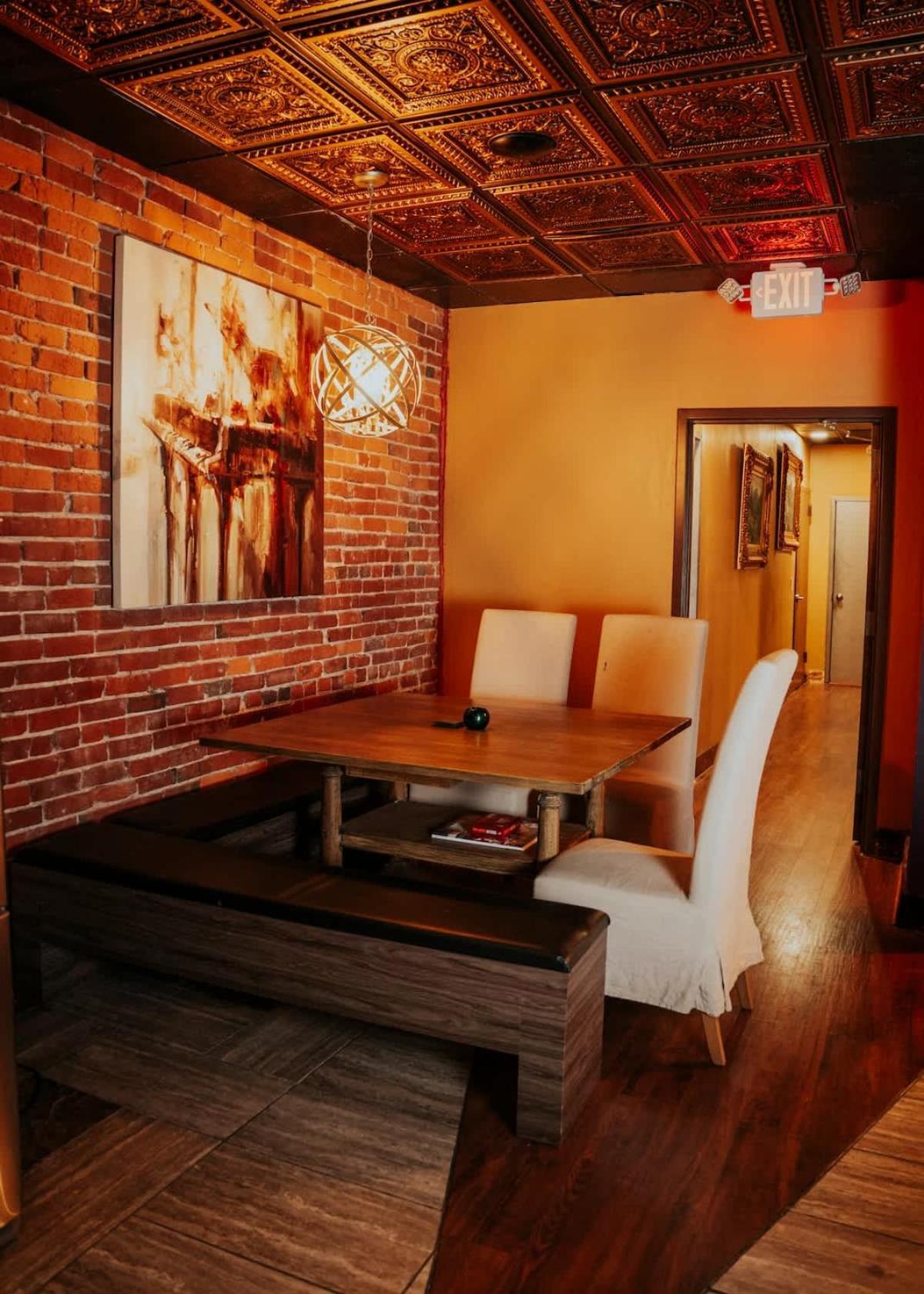 Printers Alley Downtown Mansion