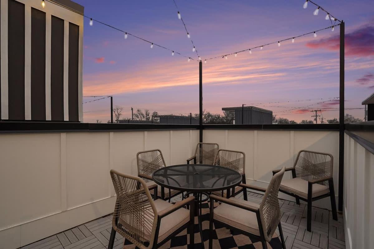 Halo-rooftop Patio & Game Room-mins To Broadway * Nashville