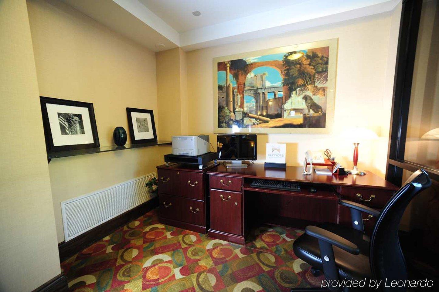 Hampton & Nashville-airport 3*