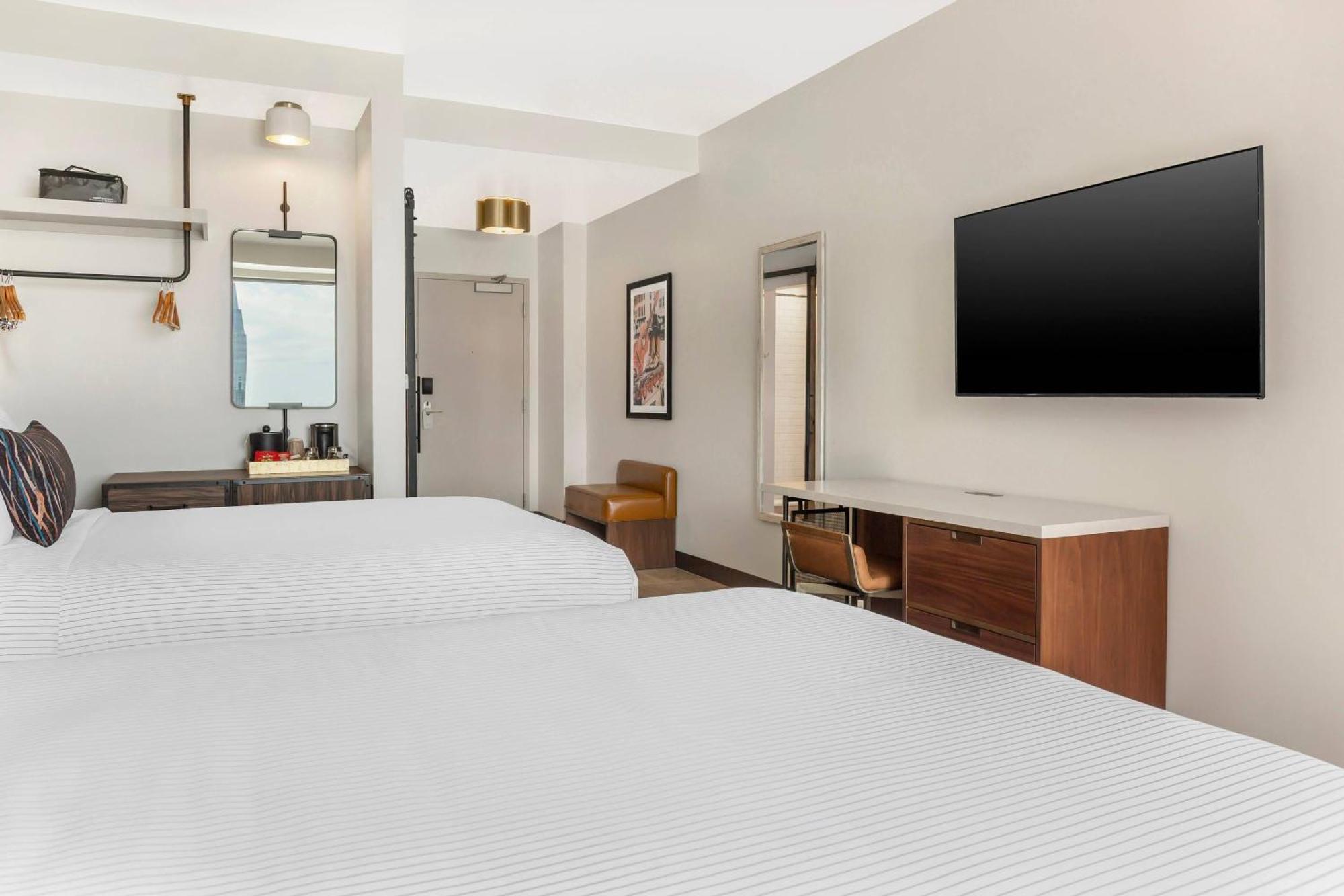 Hotel Cambria Downtown 4*